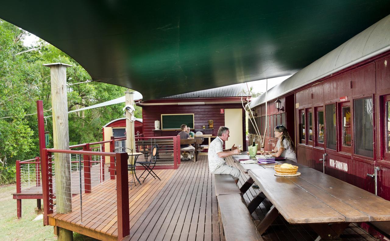Glass House Mountains Ecolodge Exteriör bild